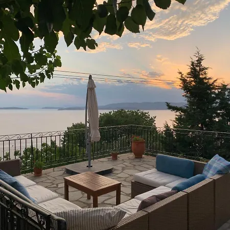 Semesterbostad The Music House With Pool